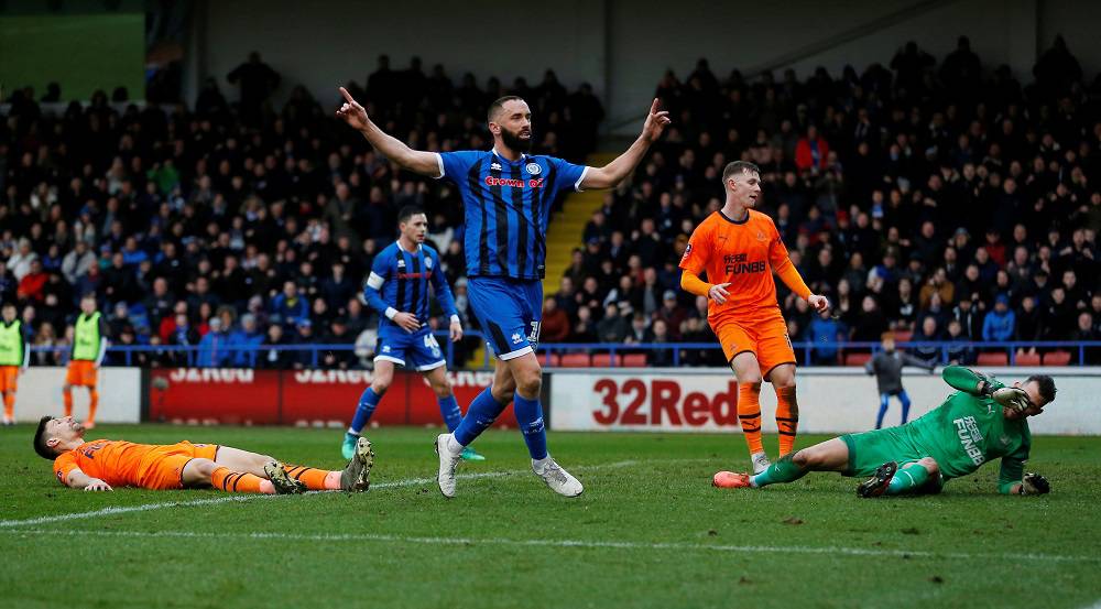 Soi kèo bóng đá Newcastle vs Rochdale – Cúp FA – 15/01/2020